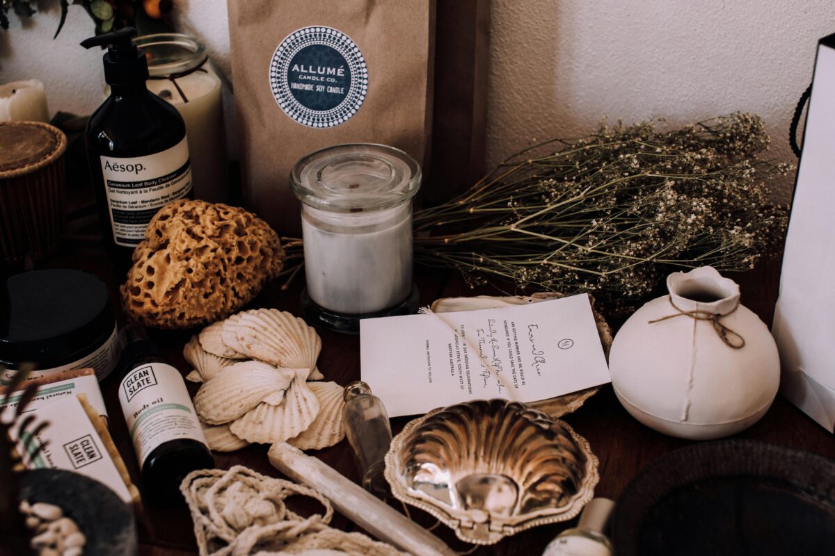 Τα Ιδανικά Αρωματικά Κεριά για μια Ζεστή και Οικεία Ατμόσφαιρα